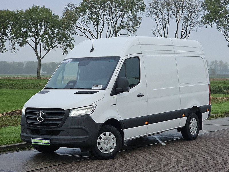 Mercedes-Benz eSprinter  320 L2H2 81kWh Nieuw - Panel van, Electric van: picture 2 Mercedes-Benz eSprinter  320 L2H2 81kWh Nieuw - Panel van, Electric van: picture 2