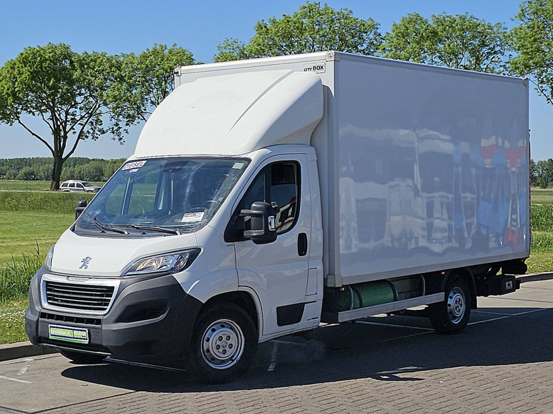 Peugeot Boxer 335 ac EURO6 - Closed box van: picture 2 Peugeot Boxer 335 ac EURO6 - Closed box van: picture 2
