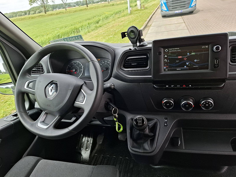 Closed box van Renault Master T35 oprijklep ac EURO6: picture 8 Closed box van Renault Master T35 oprijklep ac EURO6: picture 8