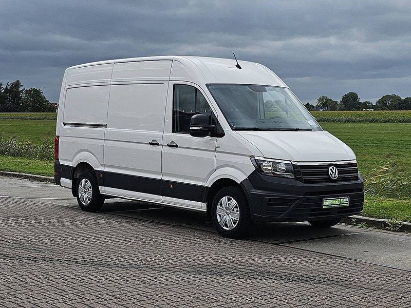 Volkswagen Crafter 2.0 TDI L3H3 - Panel van: picture 5 Volkswagen Crafter 2.0 TDI L3H3 - Panel van: picture 5