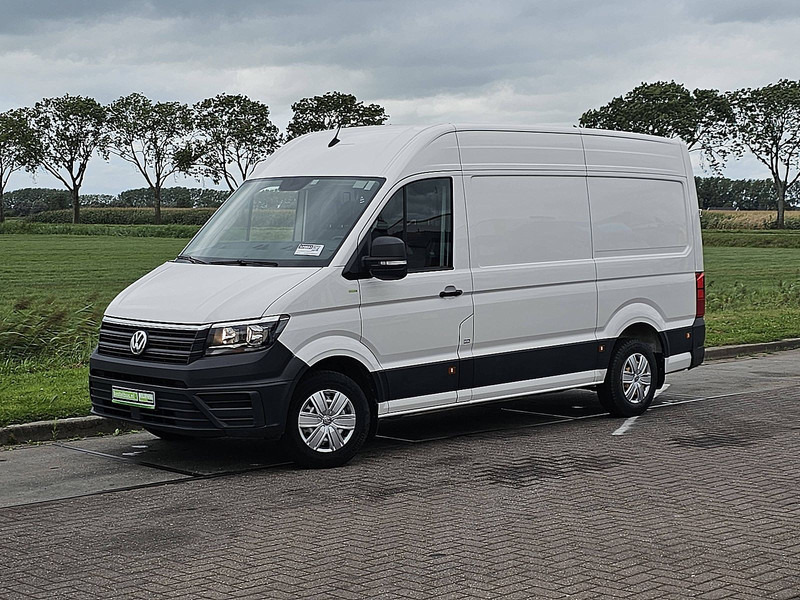 Volkswagen Crafter 2.0 TDI L3H3 - Panel van: picture 2 Volkswagen Crafter 2.0 TDI L3H3 - Panel van: picture 2