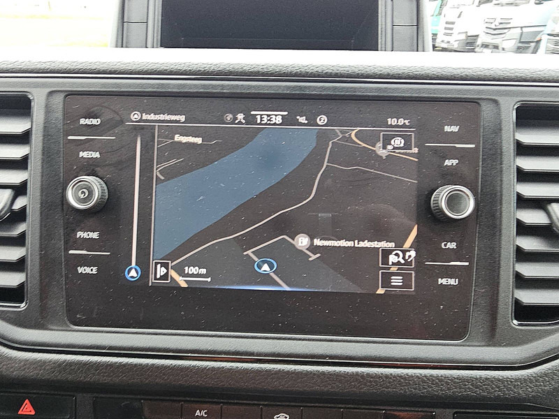Closed box van Volkswagen Crafter  ac carplay EURO6: picture 11