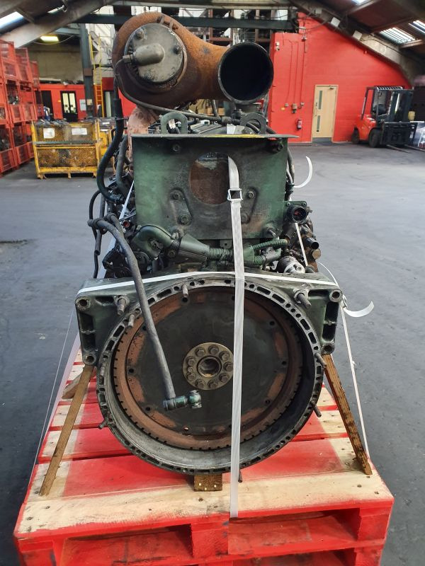 Volvo D7C215 - Engine: picture 2 Volvo D7C215 - Engine: picture 2