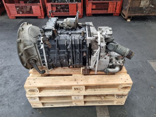 ZF 6S85 with voith Retarder Gearbox - Gearbox: picture 3 ZF 6S85 with voith Retarder Gearbox - Gearbox: picture 3