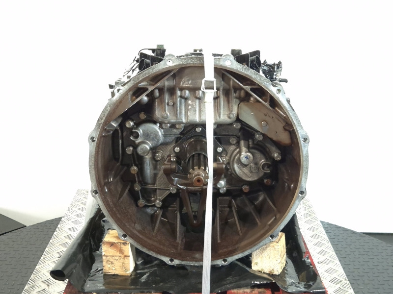 ZF Astronic 12AS2330TD Gearbox - Gearbox: picture 2 ZF Astronic 12AS2330TD Gearbox - Gearbox: picture 2