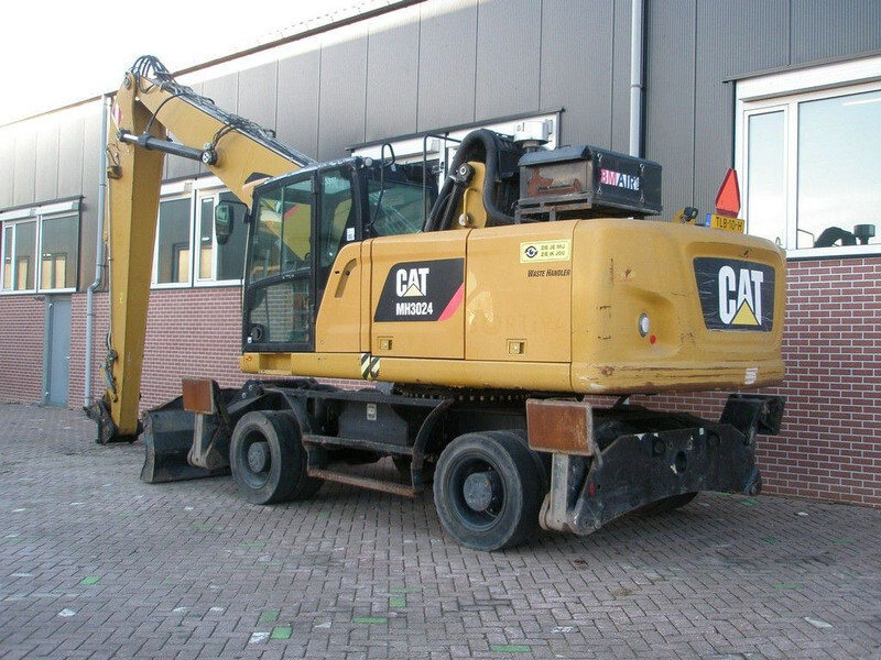 Caterpillar MH3024 - Material handler: picture 2 Caterpillar MH3024 - Material handler: picture 2