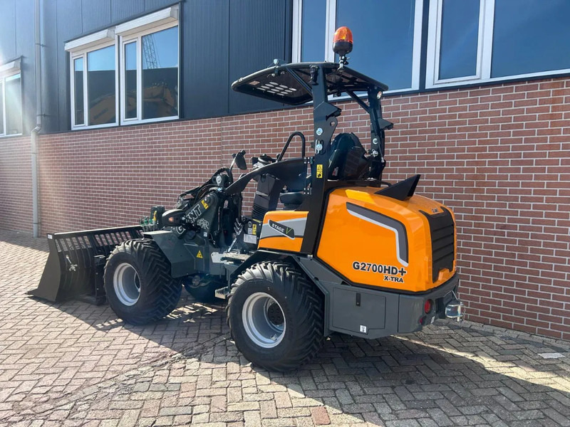 Giant G2700 - Compact track loader: picture 3 Giant G2700 - Compact track loader: picture 3