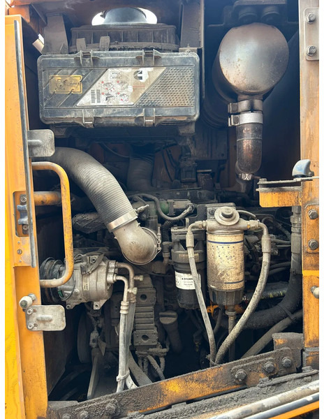 Wheel loader Hyundai HL 740-9A: picture 8