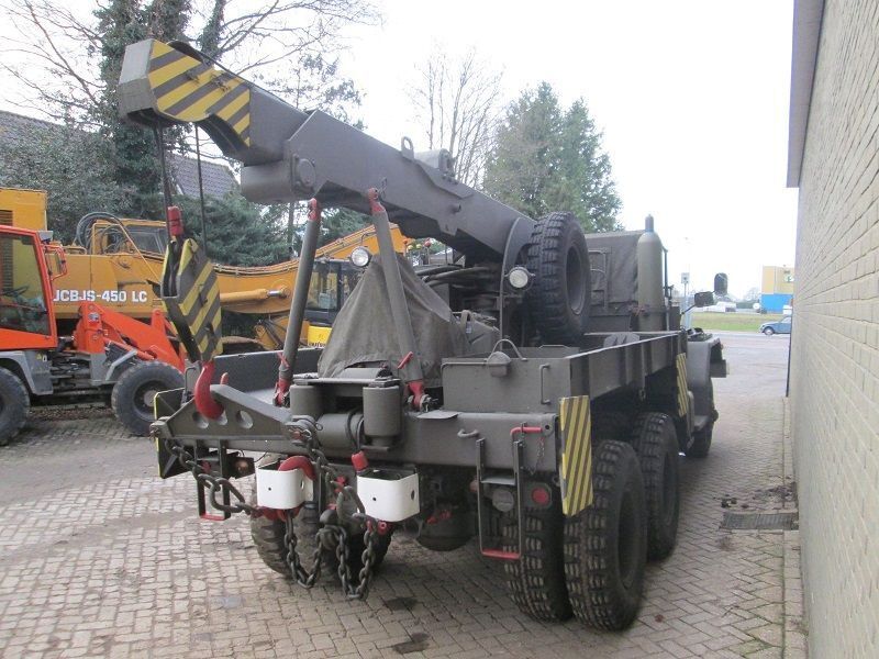 Crane truck International wrecker: picture 9
