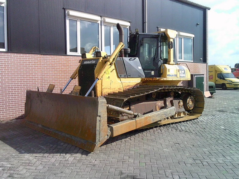 Komatsu D65PX-15 - Bulldozer: picture 1 Komatsu D65PX-15 - Bulldozer: picture 1