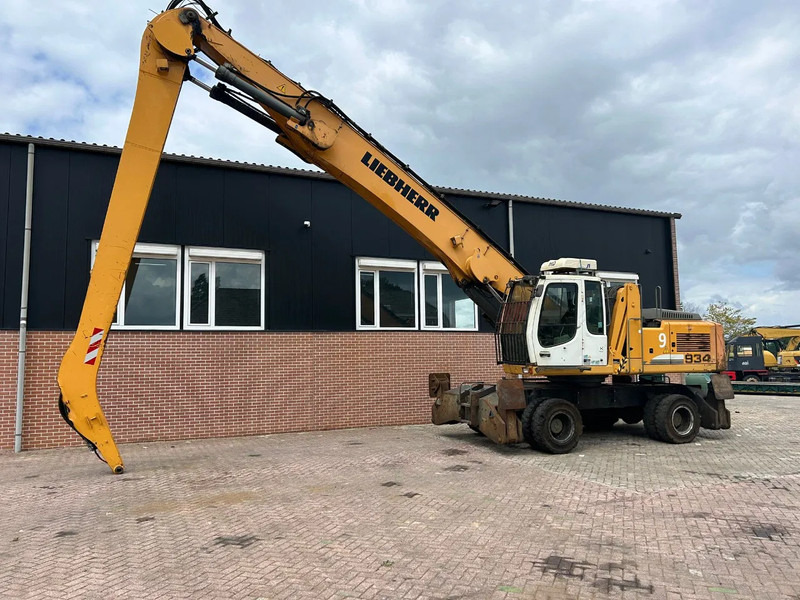 Liebherr A934C - Material handler: picture 1 Liebherr A934C - Material handler: picture 1
