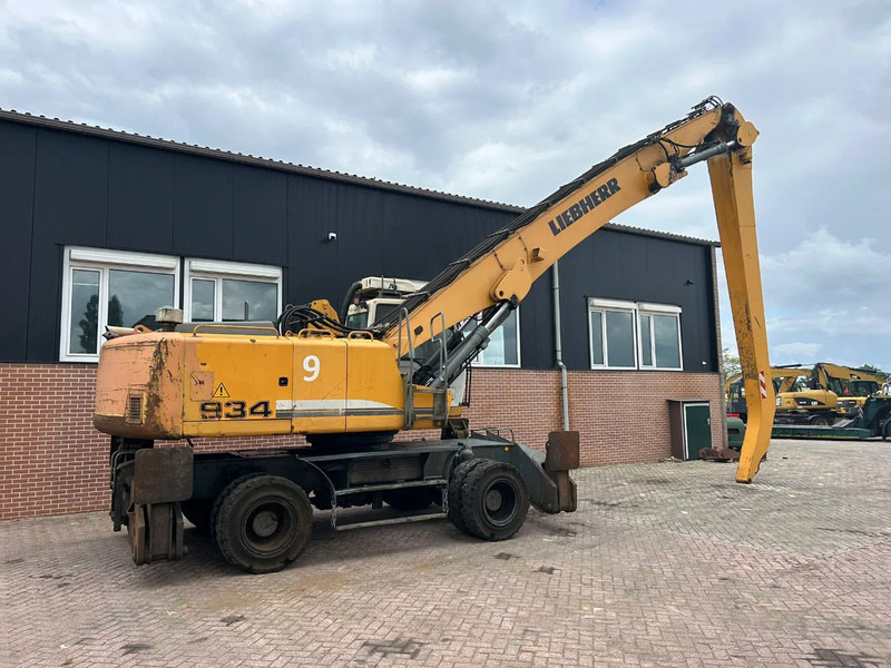 Liebherr A934C - Material handler: picture 4 Liebherr A934C - Material handler: picture 4