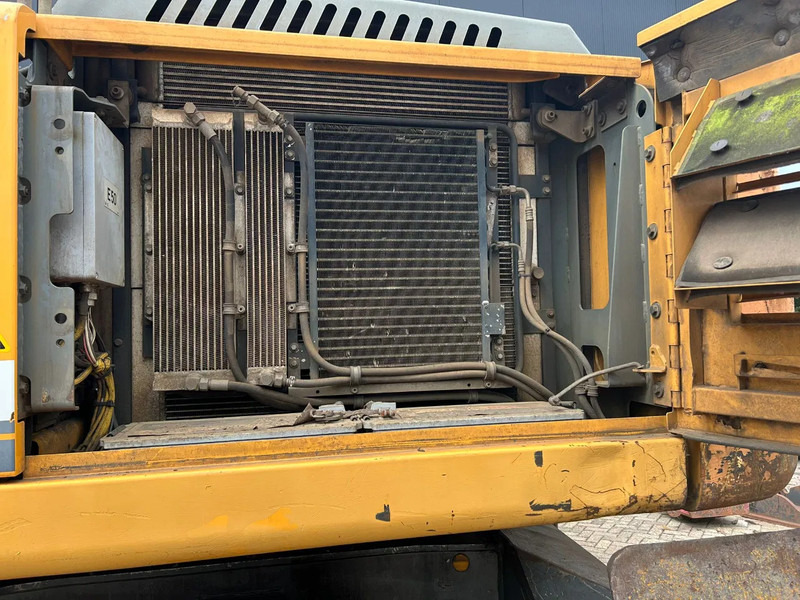Liebherr A934C - Material handler: picture 5 Liebherr A934C - Material handler: picture 5