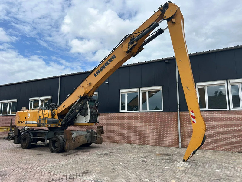 Liebherr A934C - Material handler: picture 3 Liebherr A934C - Material handler: picture 3