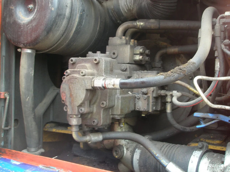 Liebherr R924B - Crawler excavator: picture 5 Liebherr R924B - Crawler excavator: picture 5