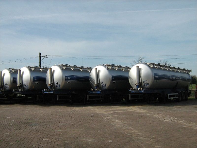 Van Hool 3G2001 - Tanker semi-trailer: picture 1 Van Hool 3G2001 - Tanker semi-trailer: picture 1