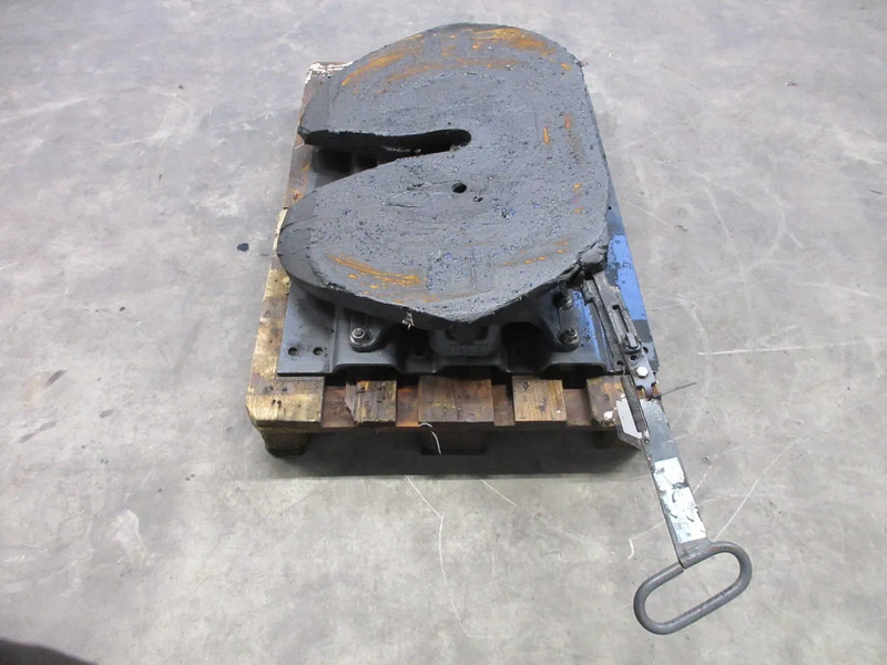 DAF 1630249 JOST D 152 // JSK 42 KO 1630249 JOST D 152 // JSK 42 KO TYPE DAF XF 450 MODEL 2020 - Fifth wheel coupling for Truck: picture 4 DAF 1630249 JOST D 152 // JSK 42 KO 1630249 JOST D 152 // JSK 42 KO TYPE DAF XF 450 MODEL 2020 - Fifth wheel coupling for Truck: picture 4