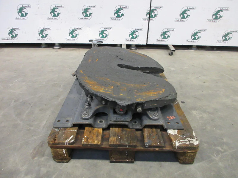 DAF 1630249 JOST D 152 // JSK 42 KO 1630249 JOST D 152 // JSK 42 KO TYPE DAF XF 450 MODEL 2020 - Fifth wheel coupling for Truck: picture 2 DAF 1630249 JOST D 152 // JSK 42 KO 1630249 JOST D 152 // JSK 42 KO TYPE DAF XF 450 MODEL 2020 - Fifth wheel coupling for Truck: picture 2