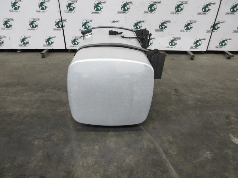 DAF 1681826 DIESEL TANK 620 LITER DAF CF XF EURO 6 - Fuel tank for Truck: picture 4 DAF 1681826 DIESEL TANK 620 LITER DAF CF XF EURO 6 - Fuel tank for Truck: picture 4