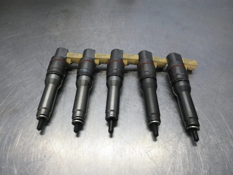DAF 2005596 INJECTOR DAF MX 13 U2 460 PK EURO 6 5X OPVOORRAAD - Fuel filter for Truck: picture 4 DAF 2005596 INJECTOR DAF MX 13 U2 460 PK EURO 6 5X OPVOORRAAD - Fuel filter for Truck: picture 4
