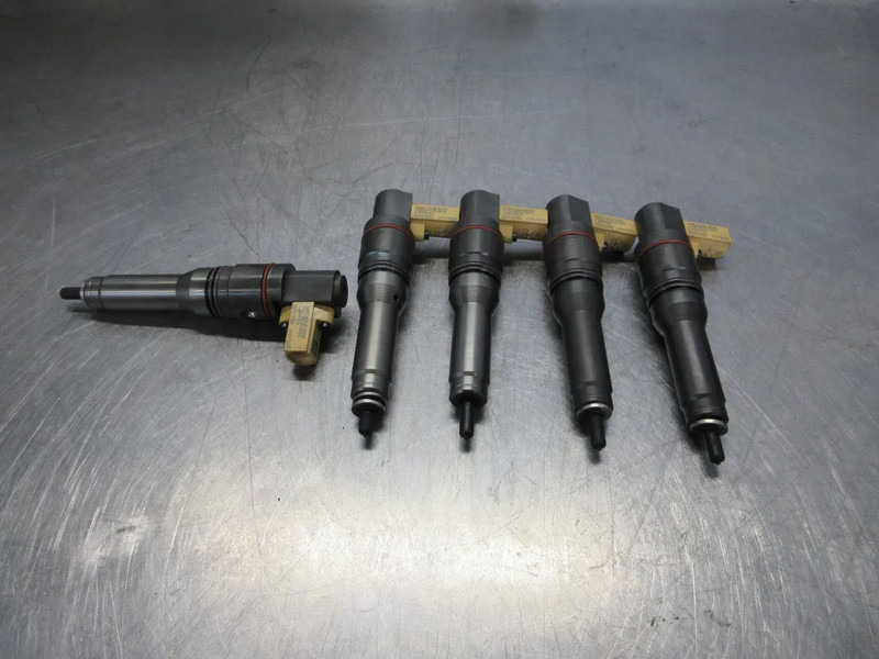 DAF 2005596 INJECTOR DAF MX 13 U2 460 PK EURO 6 5X OPVOORRAAD - Fuel filter for Truck: picture 2 DAF 2005596 INJECTOR DAF MX 13 U2 460 PK EURO 6 5X OPVOORRAAD - Fuel filter for Truck: picture 2