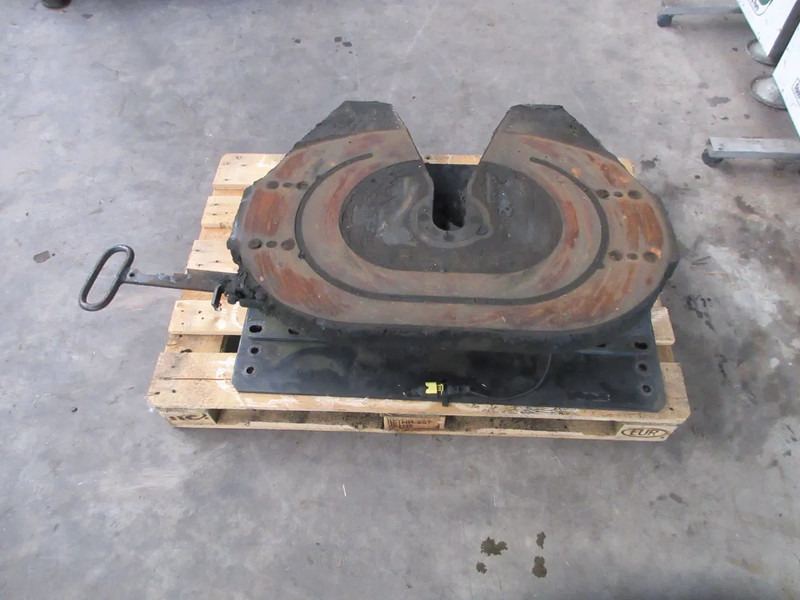 MAN D 152 G5B-X U 20 D 152 G5B-X U 20 MAN 18.440 EURO 6 MODEL 2018 JOST SCHOTEL - Fifth wheel coupling for Truck: picture 3 MAN D 152 G5B-X U 20 D 152 G5B-X U 20 MAN 18.440 EURO 6 MODEL 2018 JOST SCHOTEL - Fifth wheel coupling for Truck: picture 3