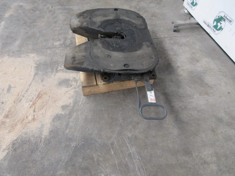 Mercedes-Benz 1845 A 000 315 06 09 SAF HOLLAND SCHOTEL BENZ 1845 MP4 // MP5 EURO 6 - Fifth wheel coupling for Truck: picture 4 Mercedes-Benz 1845 A 000 315 06 09 SAF HOLLAND SCHOTEL BENZ 1845 MP4 // MP5 EURO 6 - Fifth wheel coupling for Truck: picture 4