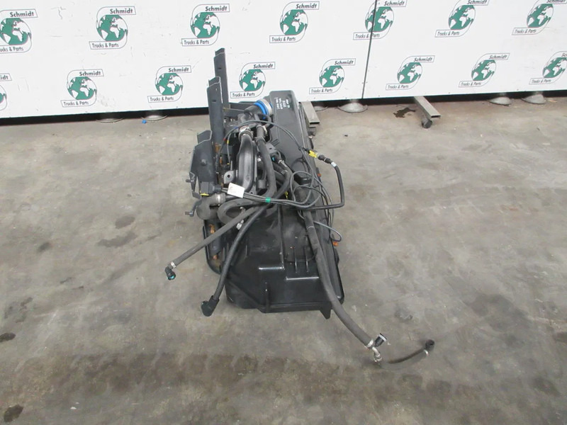 Scania 2173147 AD BLUE TANK SCANIA NIEUWE MODEL 2021 - Fuel tank for Truck: picture 4 Scania 2173147 AD BLUE TANK SCANIA NIEUWE MODEL 2021 - Fuel tank for Truck: picture 4