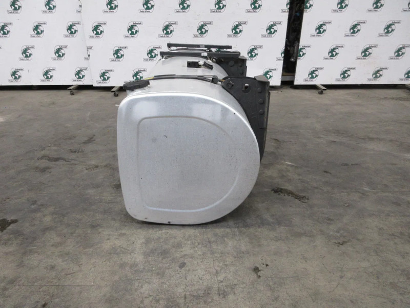 Volvo 21335730 DIESELTANK 750 LITER VOLVO FH 460 EURO 6 MODEL 2021 - Fuel tank for Truck: picture 5 Volvo 21335730 DIESELTANK 750 LITER VOLVO FH 460 EURO 6 MODEL 2021 - Fuel tank for Truck: picture 5