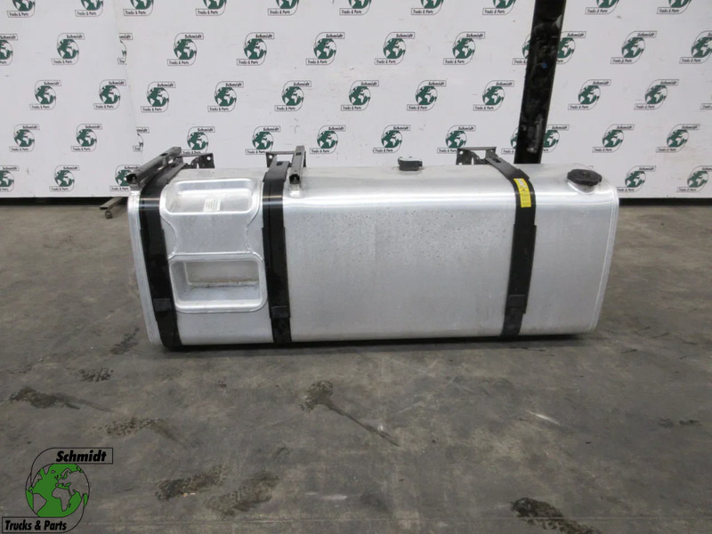 Volvo 21335730 DIESELTANK 750 LITER VOLVO FH 460 EURO 6 MODEL 2021 - Fuel tank for Truck: picture 1 Volvo 21335730 DIESELTANK 750 LITER VOLVO FH 460 EURO 6 MODEL 2021 - Fuel tank for Truck: picture 1