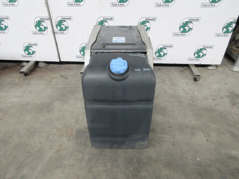 Volvo FH420 21219302 ADBLUE TANK EURO 6 - Fuel tank for Truck: picture 2 Volvo FH420 21219302 ADBLUE TANK EURO 6 - Fuel tank for Truck: picture 2