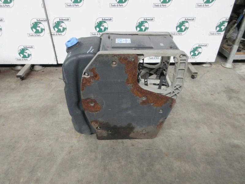 Volvo FH420 21219302 ADBLUE TANK EURO 6 - Fuel tank for Truck: picture 5 Volvo FH420 21219302 ADBLUE TANK EURO 6 - Fuel tank for Truck: picture 5