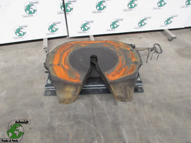 Jost JSK 37C G50-X D152 U20 JSK 37C G50-X D152 U20 KOMT VAN MAN 24.460 MODEL 2020 - Fifth wheel coupling for Truck: picture 1 Jost JSK 37C G50-X D152 U20 JSK 37C G50-X D152 U20 KOMT VAN MAN 24.460 MODEL 2020 - Fifth wheel coupling for Truck: picture 1