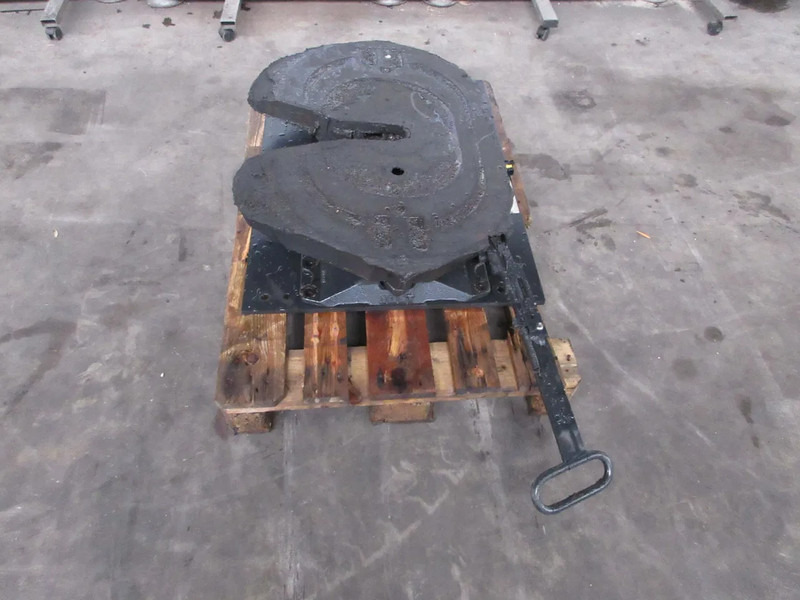 Jost JSK 42 MK 26 DRCL MAN 18.420 SCHOTEL MODEL 2020 JSK 42 MK 26 DRCL MAN 18.420 SCHOTEL MODEL 2020 - Fifth wheel coupling for Truck: picture 2 Jost JSK 42 MK 26 DRCL MAN 18.420 SCHOTEL MODEL 2020 JSK 42 MK 26 DRCL MAN 18.420 SCHOTEL MODEL 2020 - Fifth wheel coupling for Truck: picture 2