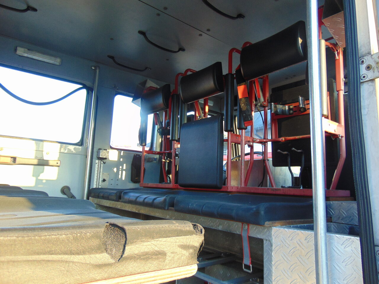 Fire engine MERCEDES-BENZ 1124AF 4x4 MAGIRUS: picture 13