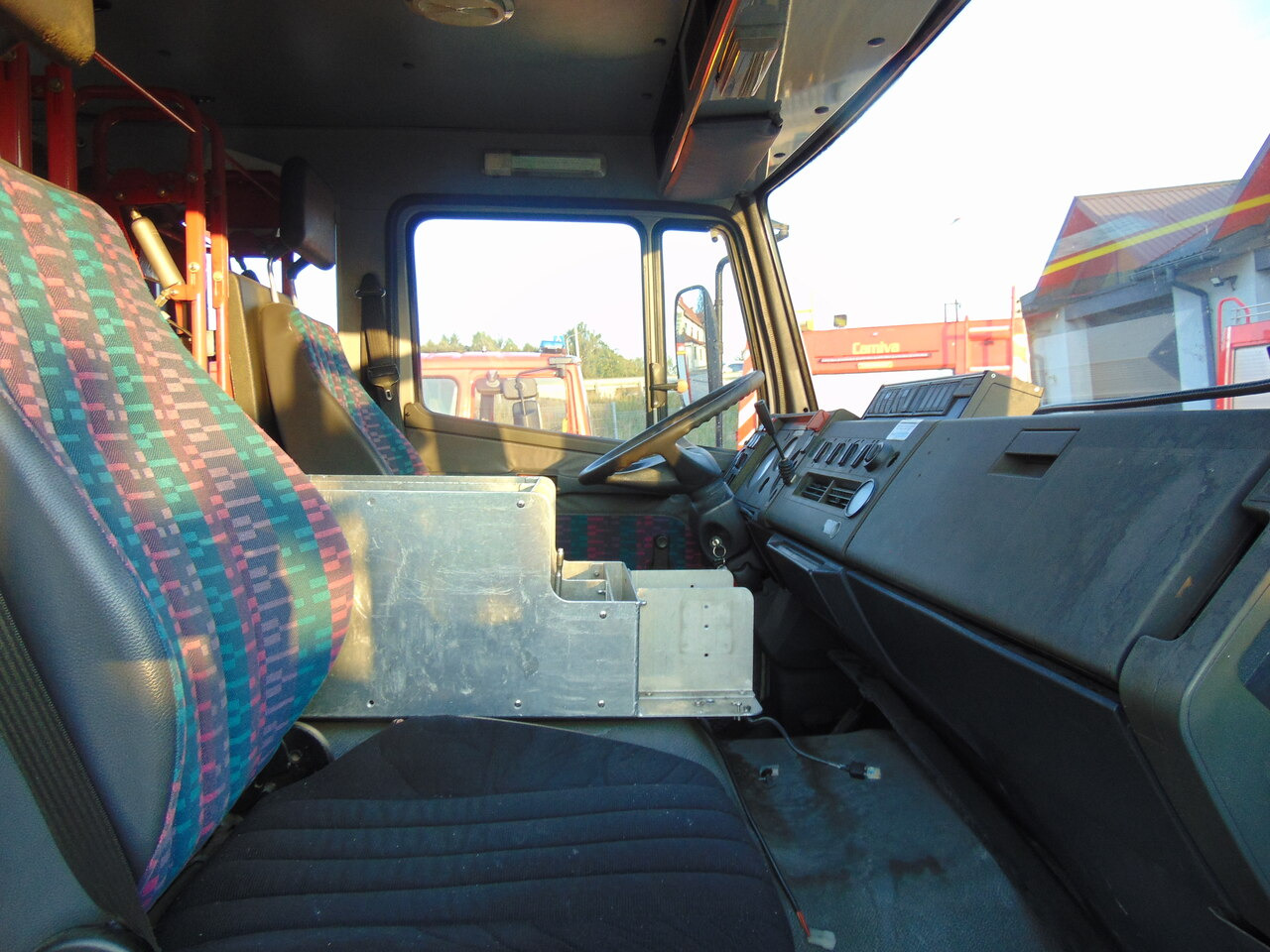 Fire engine MERCEDES-BENZ 1124AF 4x4 MAGIRUS: picture 12