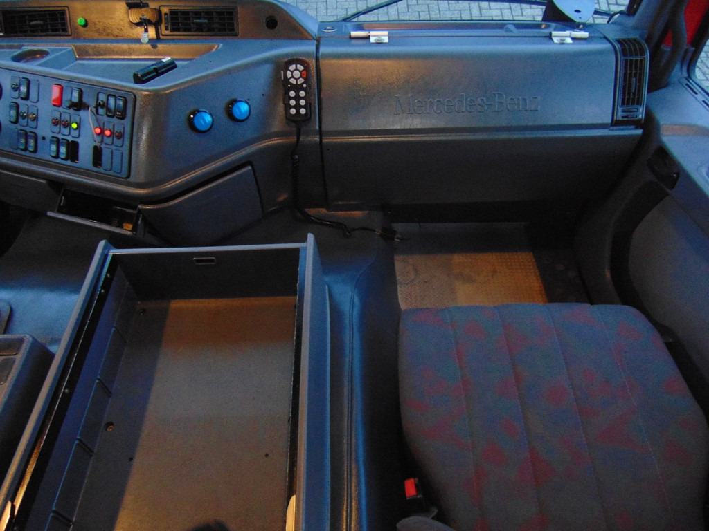Fire engine MERCEDES-BENZ Actros 2031 V8 GICAR: picture 20