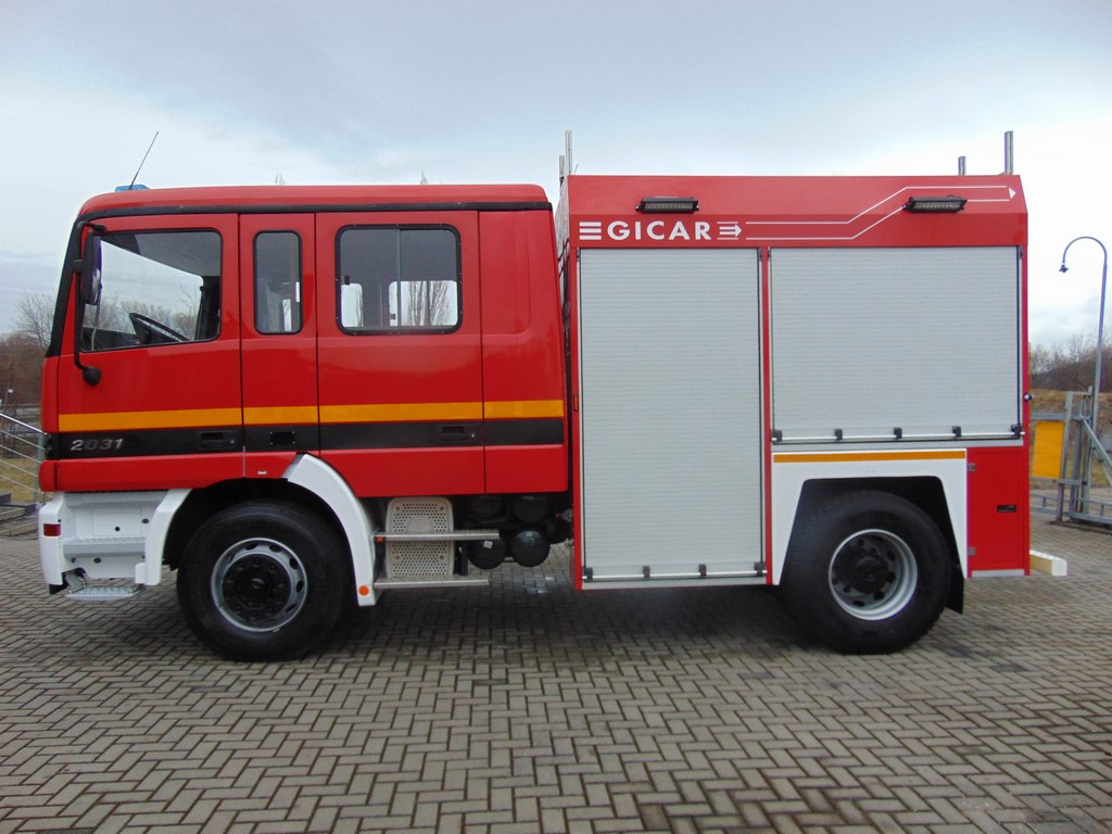 MERCEDES-BENZ Actros 2031 V8 GICAR - Fire engine: picture 5 MERCEDES-BENZ Actros 2031 V8 GICAR - Fire engine: picture 5
