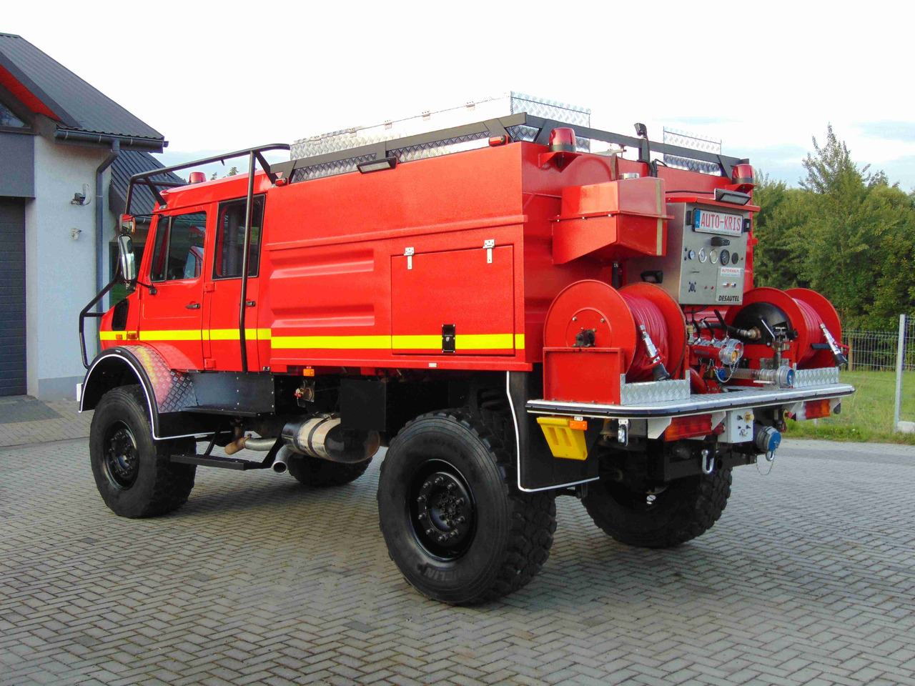 MERCEDES-BENZ Unimog U5000 4x4 DESAUTEL - 5000 WATER !!! - Fire engine: picture 3 MERCEDES-BENZ Unimog U5000 4x4 DESAUTEL - 5000 WATER !!! - Fire engine: picture 3