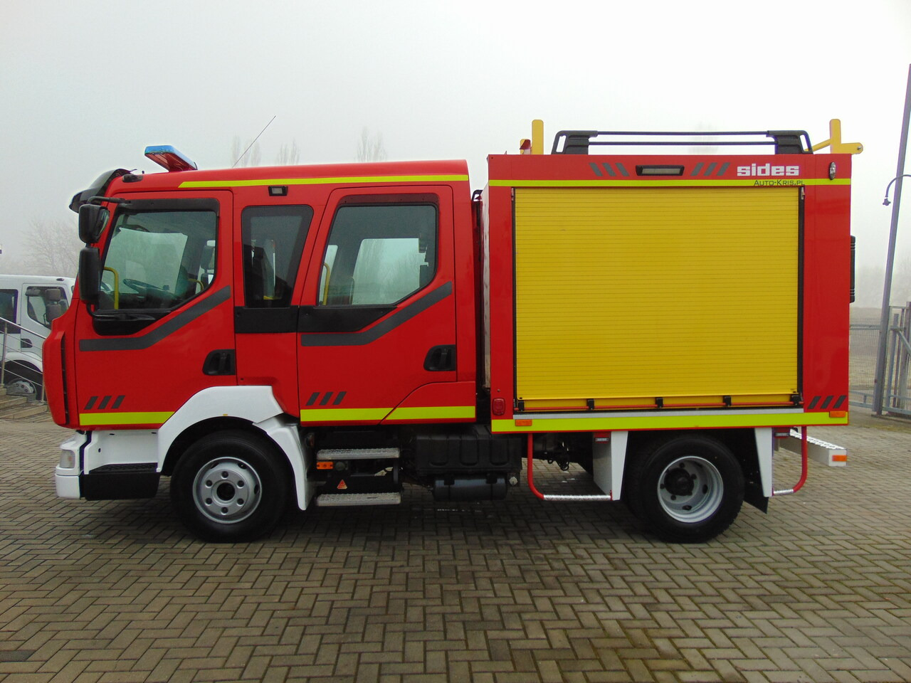 RENAULT Midlum 220DXi SIDES - Fire engine: picture 5 RENAULT Midlum 220DXi SIDES - Fire engine: picture 5