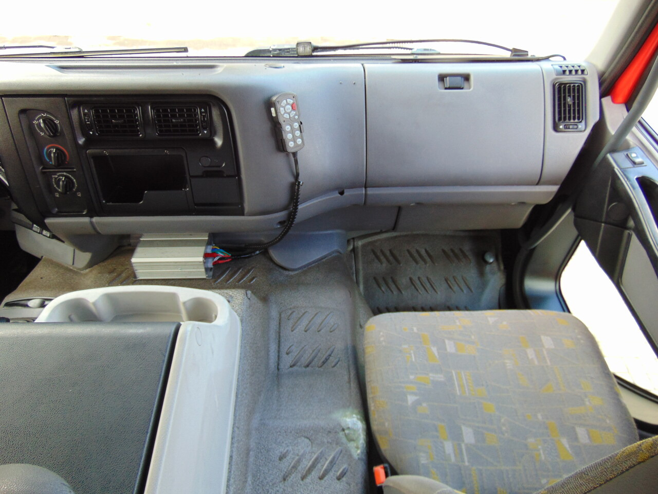 Fire engine RENAULT Premium 260 GICAR: picture 20 Fire engine RENAULT Premium 260 GICAR: picture 20