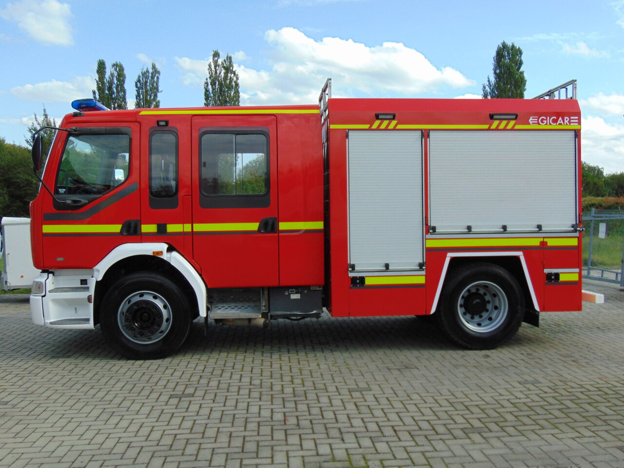 RENAULT Premium 260 GICAR - Fire engine: picture 5 RENAULT Premium 260 GICAR - Fire engine: picture 5