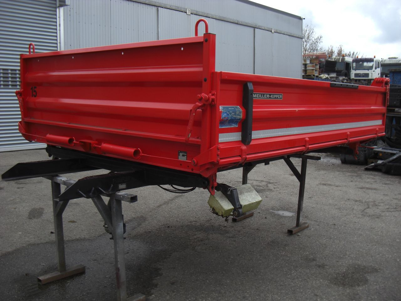 Meiller Kipper 3 Seiten Kipper - Tipper body: picture 2 Meiller Kipper 3 Seiten Kipper - Tipper body: picture 2