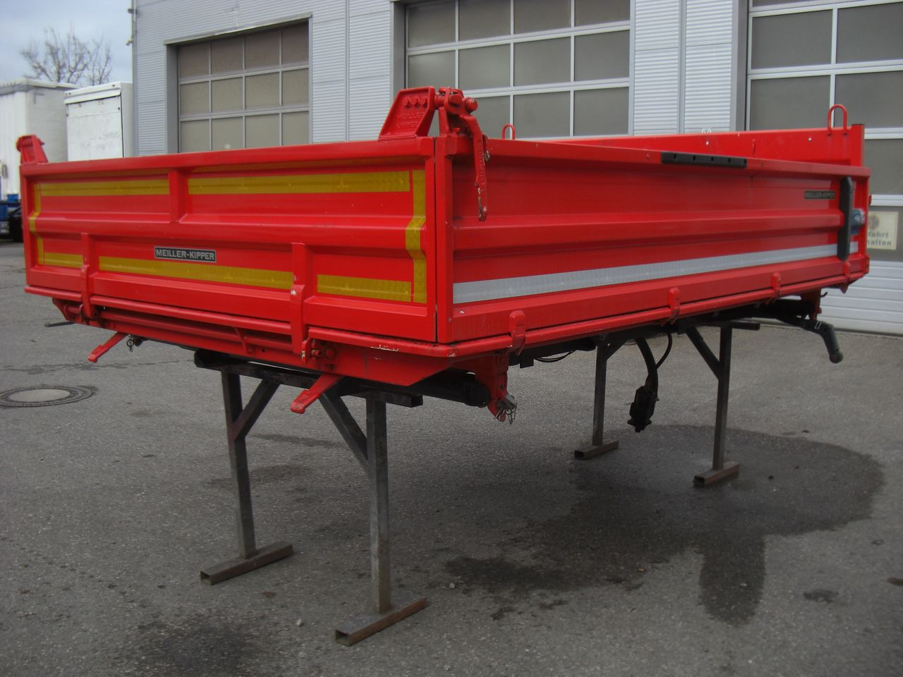 Meiller Kipper 3 Seiten Kipper - Tipper body: picture 4 Meiller Kipper 3 Seiten Kipper - Tipper body: picture 4