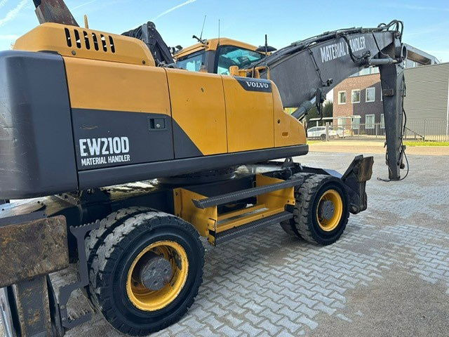 Material handler Volvo EW210D MH: picture 16