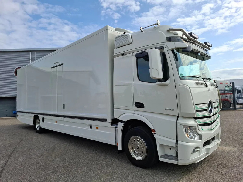 Mercedes-Benz Actros 1843 / GERMAN FLOWER TRUCK / 162021 KM / ISOLATED BOX / COOL & HEATED / NAVI / PLATFORM 1500 KG / TOP CONDITION / FULL-AI - Food truck: picture 2 Mercedes-Benz Actros 1843 / GERMAN FLOWER TRUCK / 162021 KM / ISOLATED BOX / COOL & HEATED / NAVI / PLATFORM 1500 KG / TOP CONDITION / FULL-AI - Food truck: picture 2