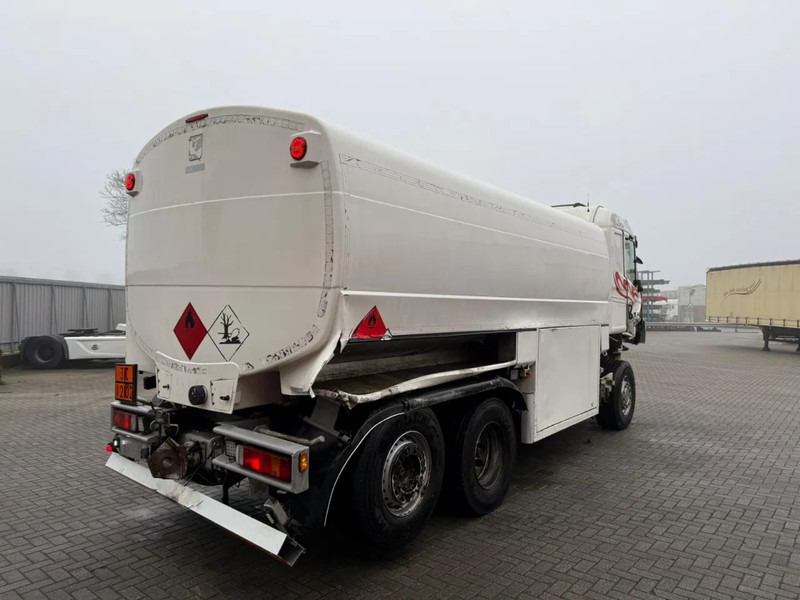 Scania R480 / ENGINE RUNING / RETARDER / 4 COMPARTIMENTS / 18000 LITER TOTAAL / LIFT+LENKACHSE / AUTOMATIC / EURO-5 / 2009 - Tanker truck: picture 5 Scania R480 / ENGINE RUNING / RETARDER / 4 COMPARTIMENTS / 18000 LITER TOTAAL / LIFT+LENKACHSE / AUTOMATIC / EURO-5 / 2009 - Tanker truck: picture 5