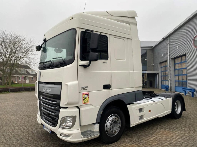 DAF XF106-460 / AUTOMATIC / DEB / PARKCOOL / AIRCO / EURO-6 / 2015 - Tractor unit: picture 1 DAF XF106-460 / AUTOMATIC / DEB / PARKCOOL / AIRCO / EURO-6 / 2015 - Tractor unit: picture 1