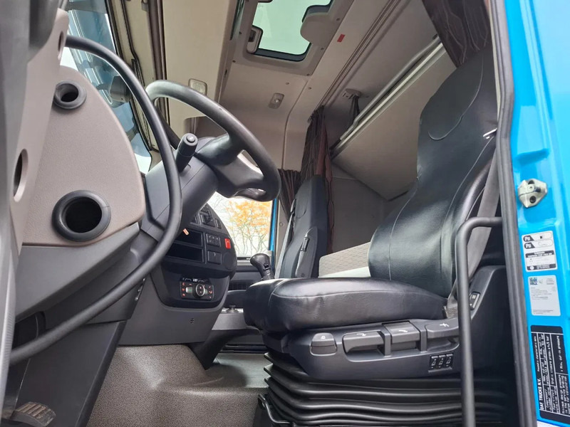 Tractor unit DAF XF106-530 / 6X4 / INTARDER / HYDRAULICS / ONLY:418213 KM / TUV:16-06-2026 / 44TON / LWDS / MANUAL / EURO-6 / 2018: picture 13