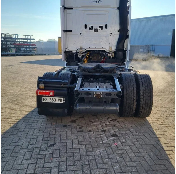 Tractor unit Mercedes-Benz ACTROS 1863 / ENGINE RUNNING / RETARDER / PARK-COOL /HYDRAULICS / ONLY: 268593KM / GIGA-SPACE / MIRRORCAM / AUTOMATIC / EURO-6 /: picture 6 Tractor unit Mercedes-Benz ACTROS 1863 / ENGINE RUNNING / RETARDER / PARK-COOL /HYDRAULICS / ONLY: 268593KM / GIGA-SPACE / MIRRORCAM / AUTOMATIC / EURO-6 /: picture 6